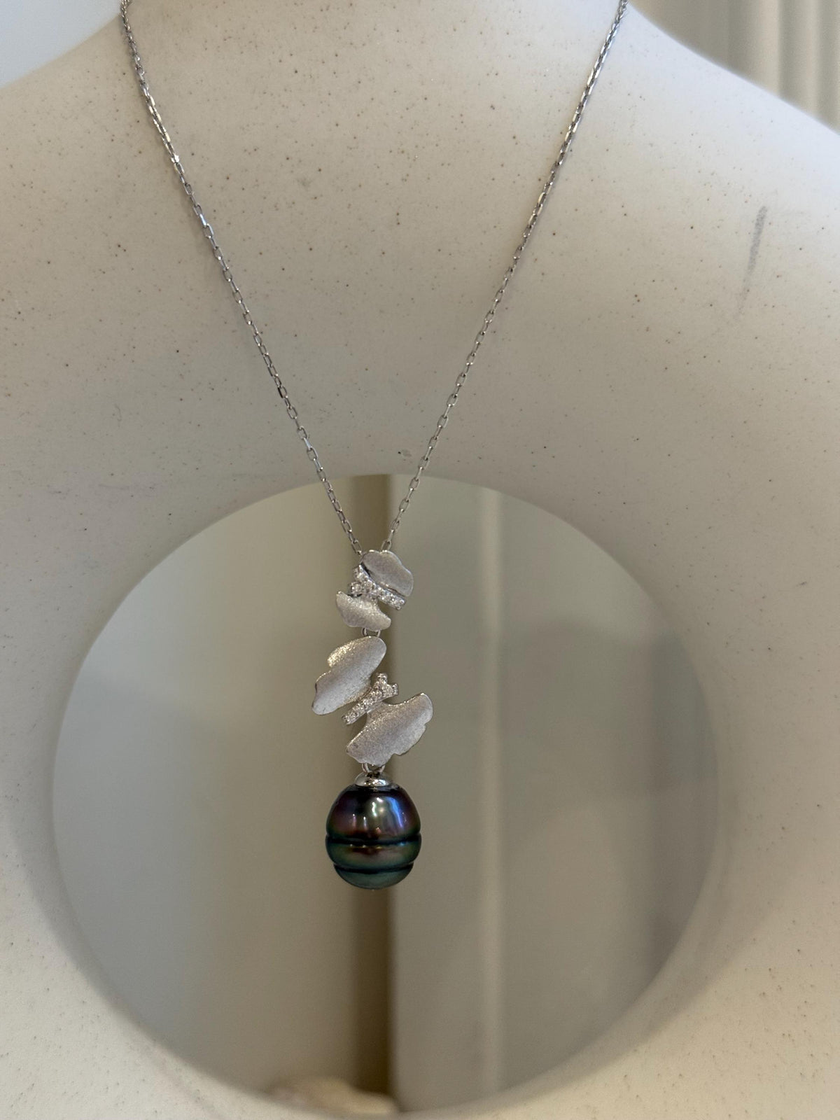 10mm Tahitian ocean butterfly pendant: Extreme luster mirrored, peacock green, 3.2cm high, S925 silver pendant chain set.gift for her birthday