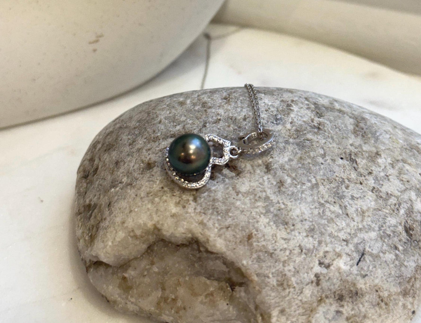 9.5mm Tahitian ocean pearl Gourd pendant: Extreme luster mirrored, peacock green, 2.7cm high, S925 silver pendant chain set. Gift for her daily wear