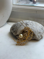 South sea golden pearl brooch pendant 2in1: Extreme strong luster mirrored, 9.5mm, pure gold. Feather design Brooch with s925 silver chain.