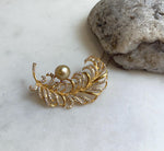 South sea golden pearl brooch pendant 2in1: Extreme strong luster mirrored, 9.5mm, pure gold. Feather design Brooch with s925 silver chain.