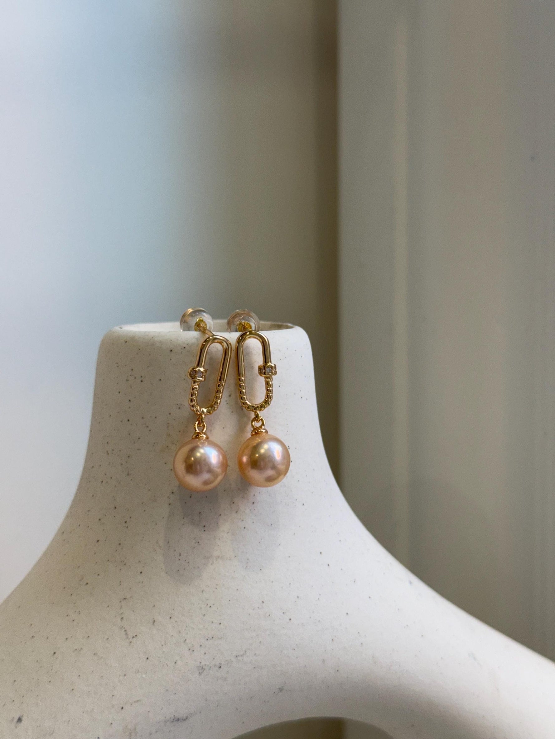 8.5mm Peach Gold Pearls Earrings Chandeliers: Extreme luster Mirrored, Metallic peach gold color, 2.5cm high, S925 silver cool earrings.