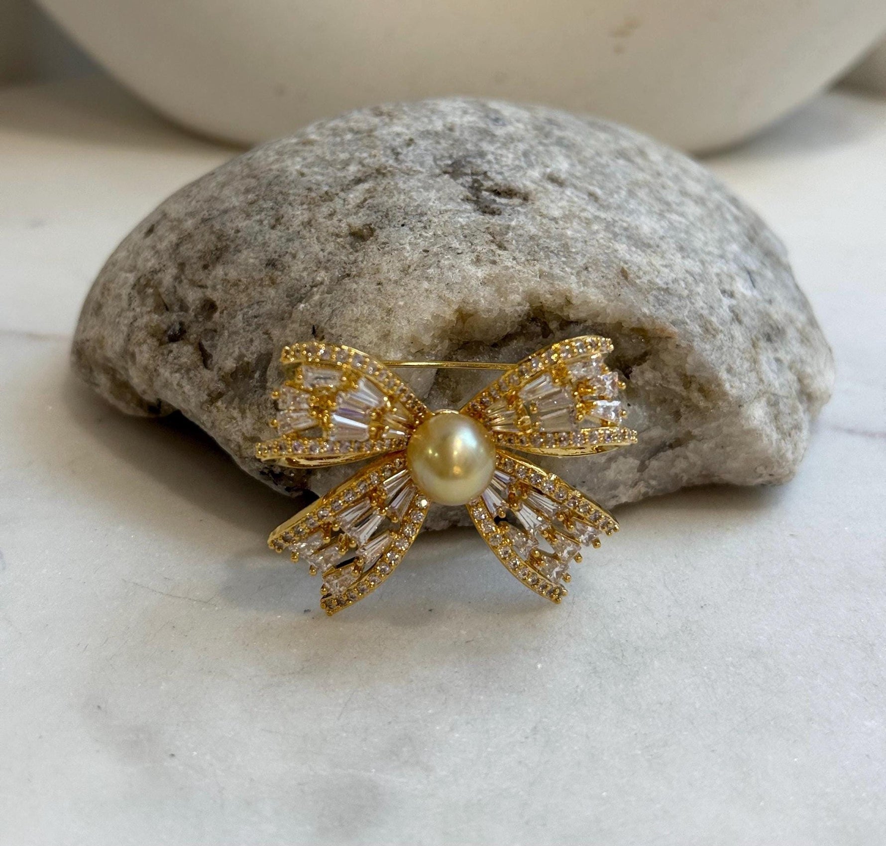 South sea golden pearl brooch: Extreme luster mirrored effect, 9.1mm, ultra gold pearl. Christmas Brooch.