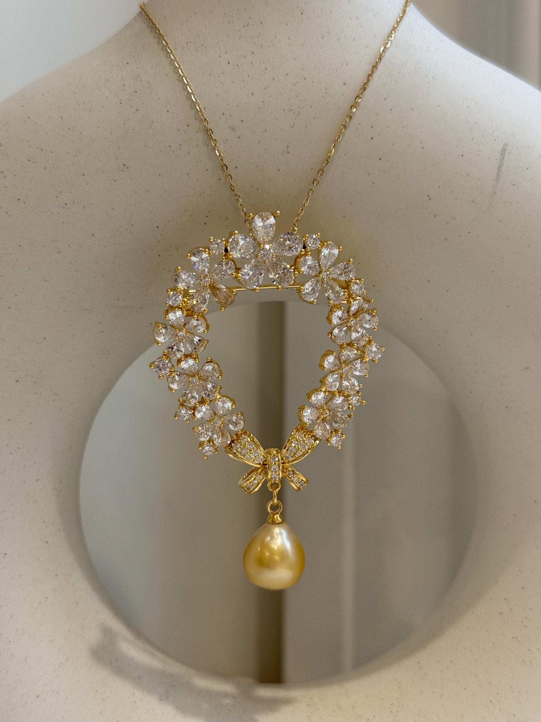South sea golden pearl Floral Ring brooch pendant 2in1: Extreme strong luster mirrored, 10.7mm, 4x6.7cm, s925 silver chain not included.