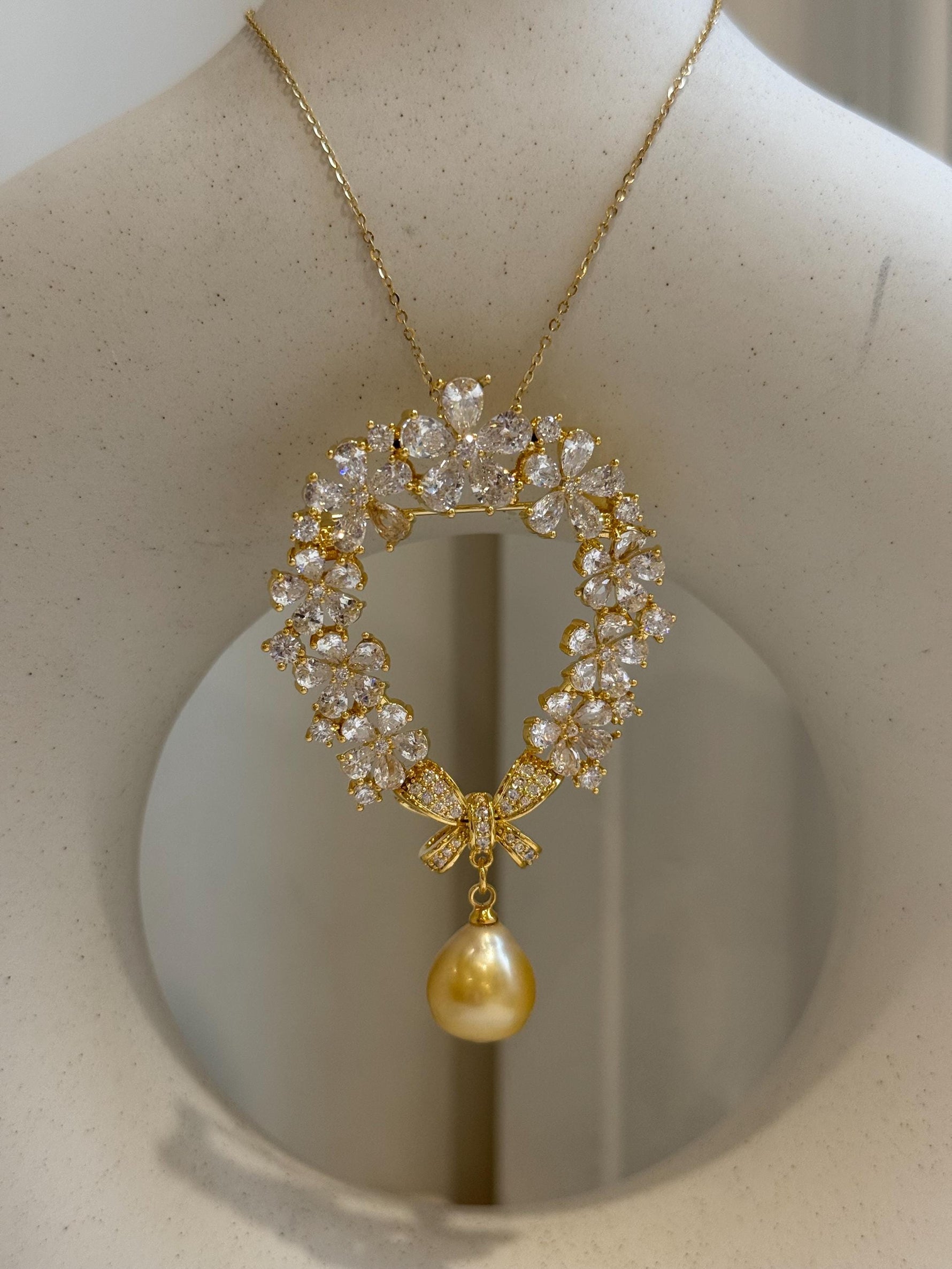 South sea golden pearl Floral Ring brooch pendant 2in1: Extreme strong luster mirrored, 10.7mm, 4x6.7cm, s925 silver chain not included.
