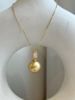 15.1m South Sea deep golden Ocean Pearl pendant: Extreme luster mirrored, deep gold pearl, 2.5cm high, S925 silver pendant chain set.