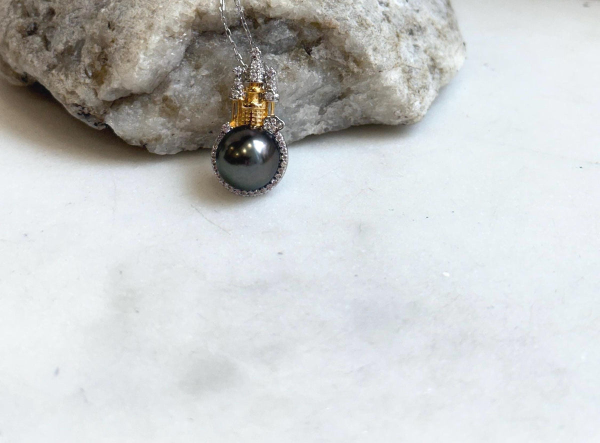 10.7mm Tahitian ocean pendant: Extreme luster mirrored, platinum green brown  pearl, 2.5cm high, S925 silver castle pendant chain set.