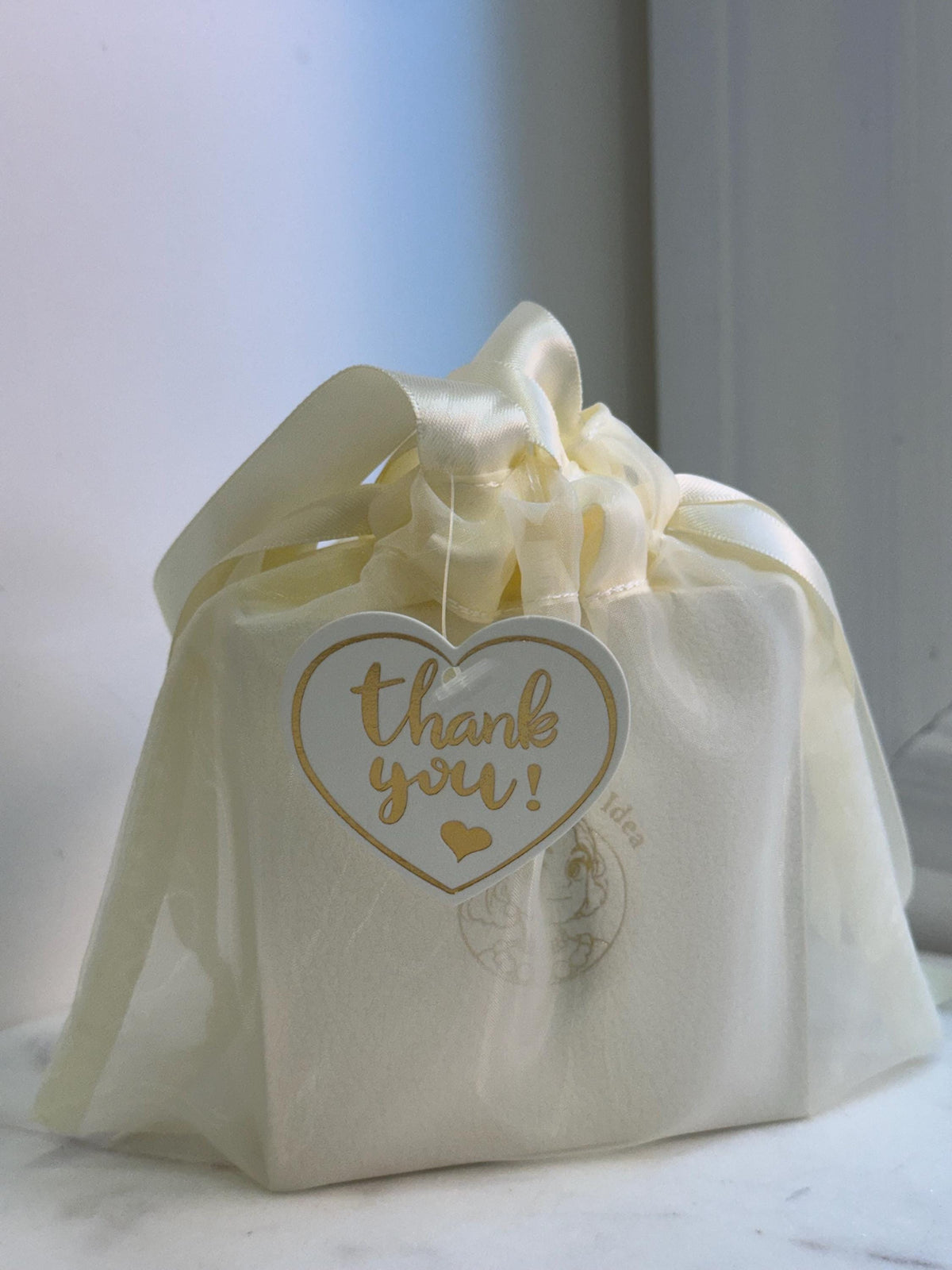 Thank you- Tag, 10x10cm Thick Organza gift bag with handle.