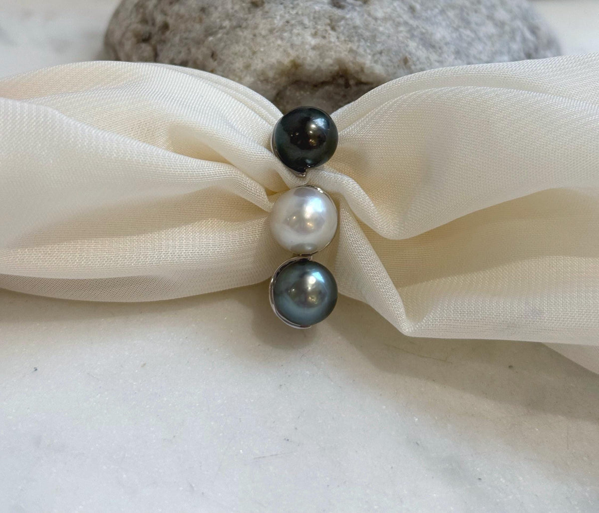 Tri Tahitian Australian ocean white pearls Ring: Extreme luster mirrored, 10.3-10.7mm. S925 silver adjustable Vintage Ring. gift for her birthdays