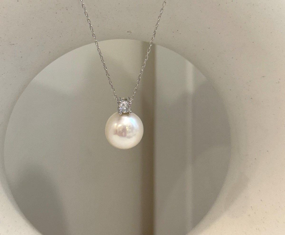 11.6mm White Edison Pearl pendant: Extreme luster mirrored, 1.6cm high, S925 silver minimalist pendant chain set.
