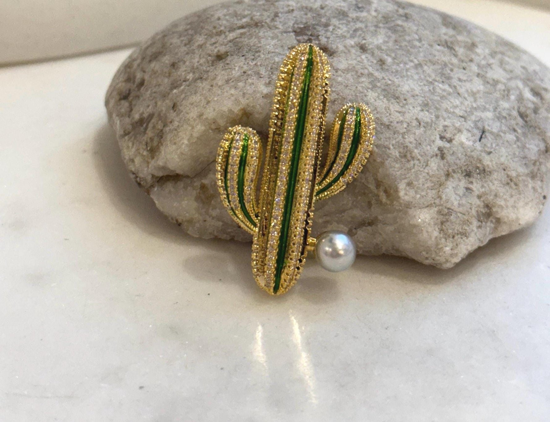 Akoya ocean pearl Cactus brooch: Extreme luster mirrored, 7.1mm, Blue silver. daily brooch