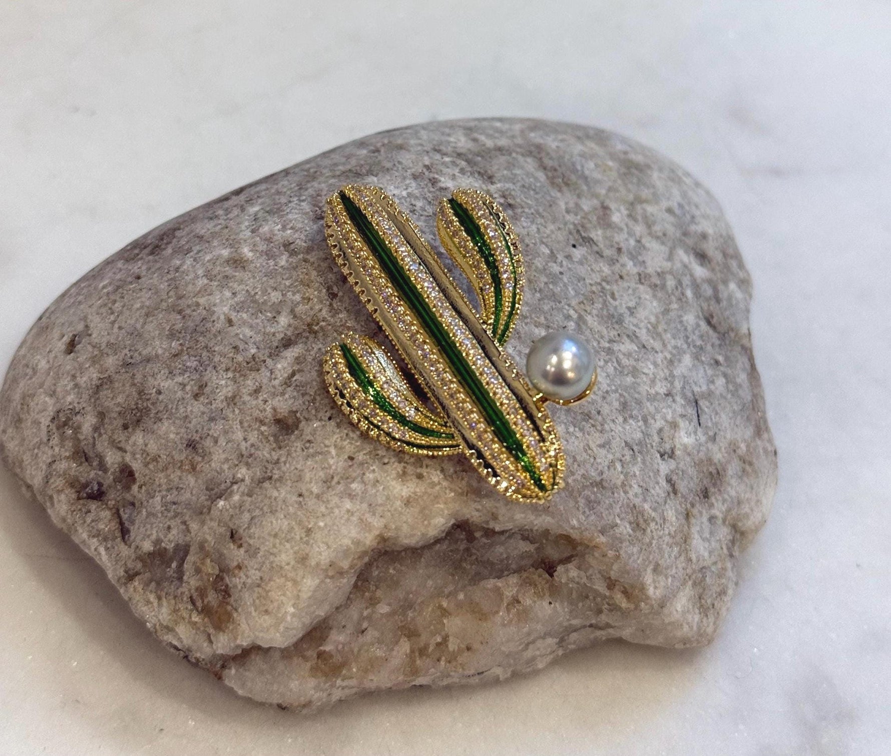 Akoya ocean pearl Cactus brooch: Extreme luster mirrored, 7.1mm, Blue silver. cool brooch