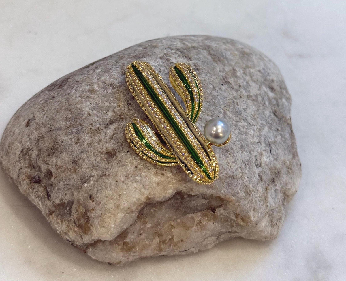 Akoya ocean pearl Cactus brooch: Extreme luster mirrored, 7.1mm, Blue silver.