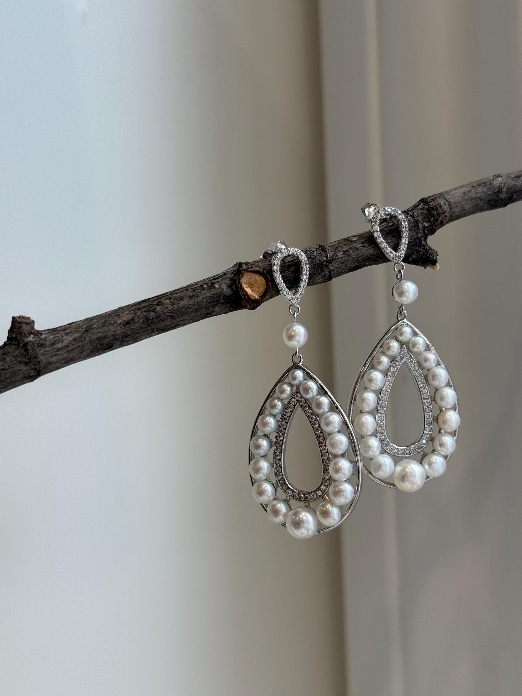 36pcs 3-5.5mm White pearls Earrings: Extreme luster mirrored, 4.8cm high, S925 silver vintage earrings. gift for her holiday gift