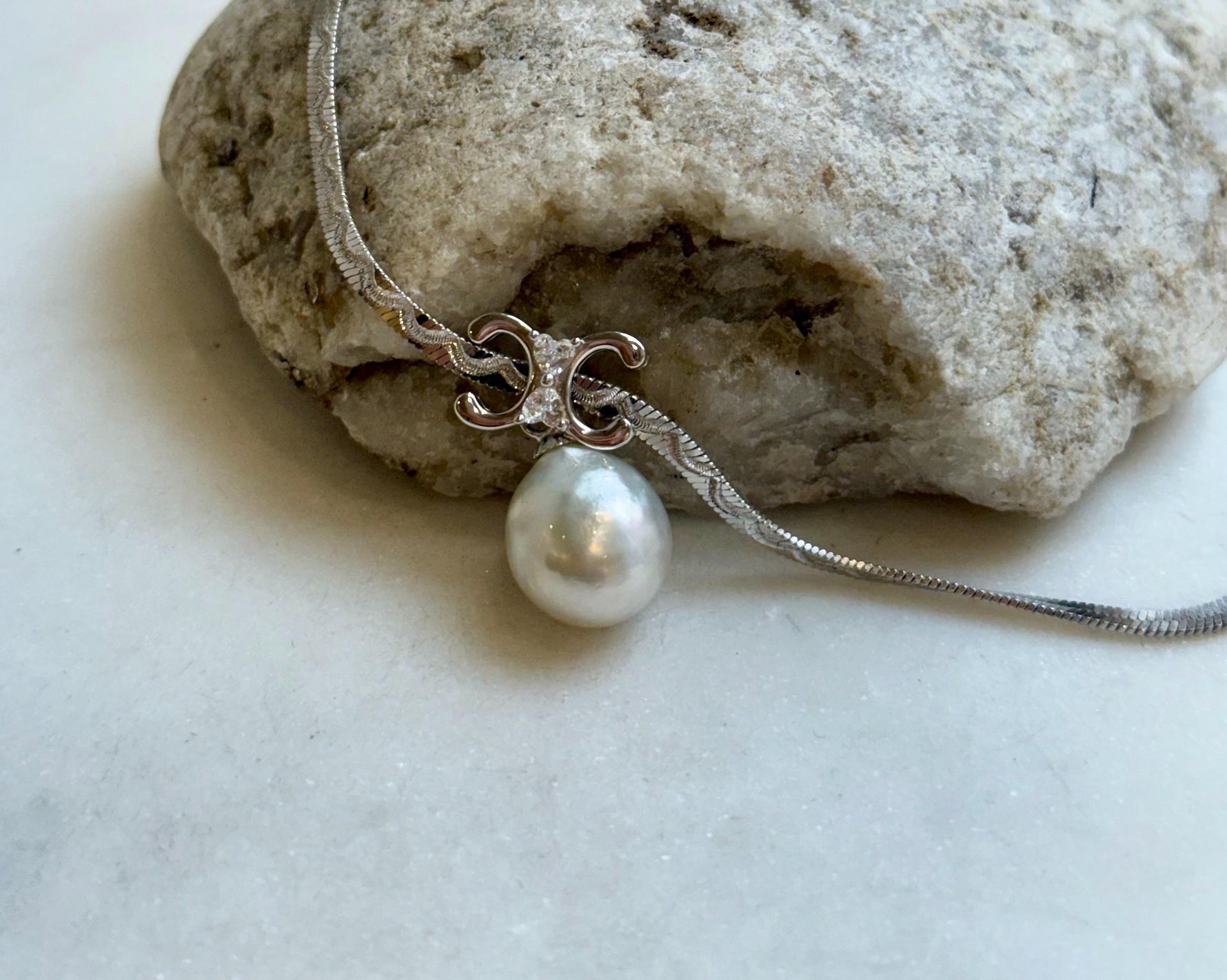 12.7mm Australian Ocean white Pearl  Pendant Necklace Set: Extreme luster mirrored, S925 silver Chain Set.