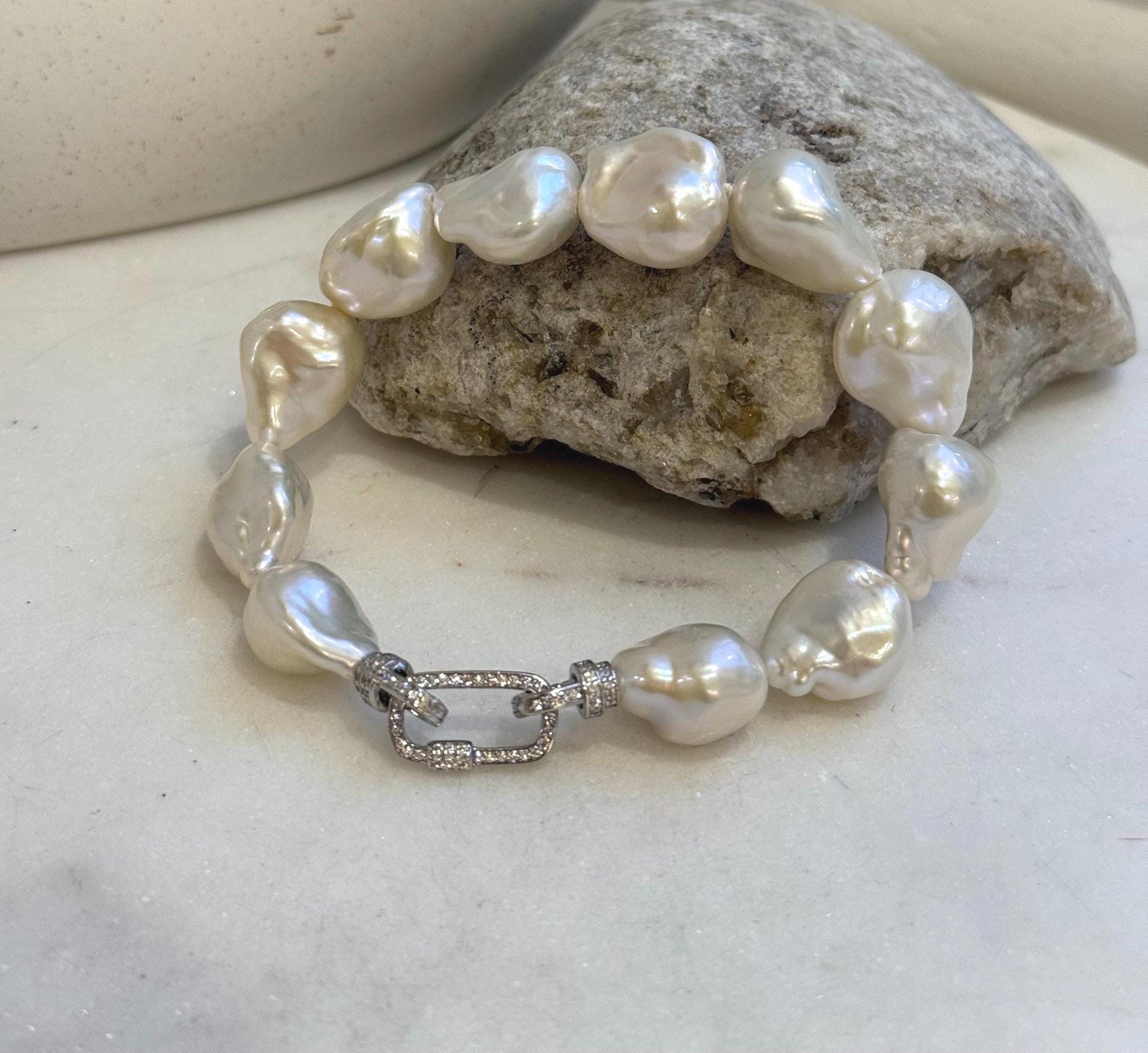 11pcs 12.4-14.6mm Baroque pearls Braclet: Extreme luster mirrored, 8.1”, S925 silver Braclet.