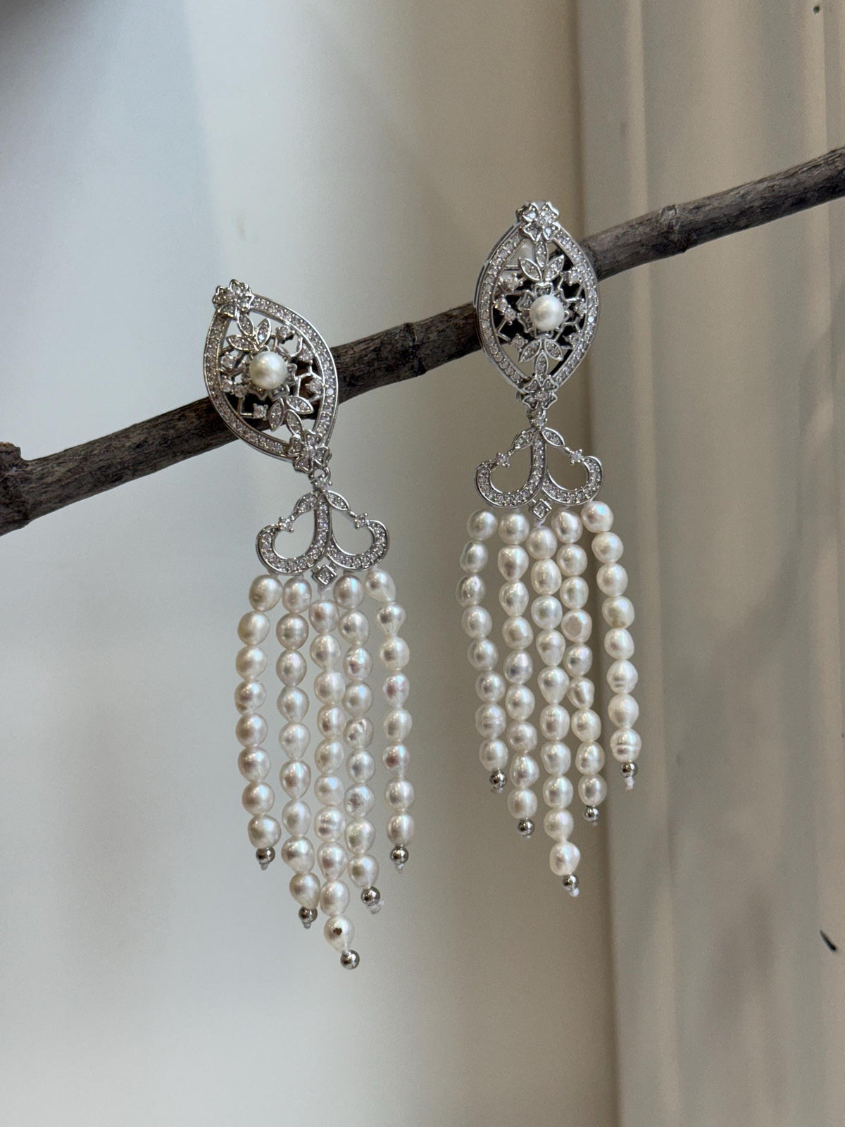 90pcs Extreme luster white small pearls Earring Chandeliers, Vintage design, 9cm high. good for her daily wear
