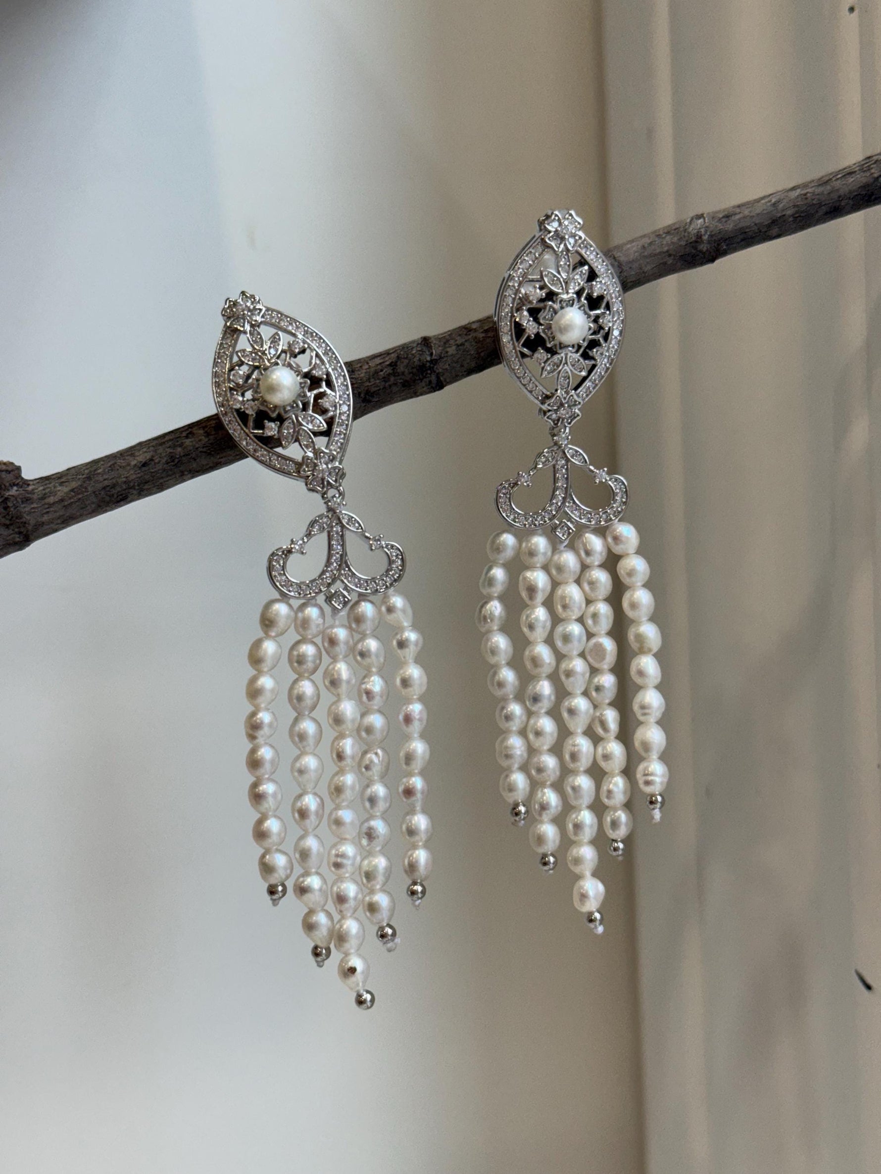 90pcs Extreme luster white small pearls Earring Chandeliers, Vintage design, 9cm high. good for her daily wear