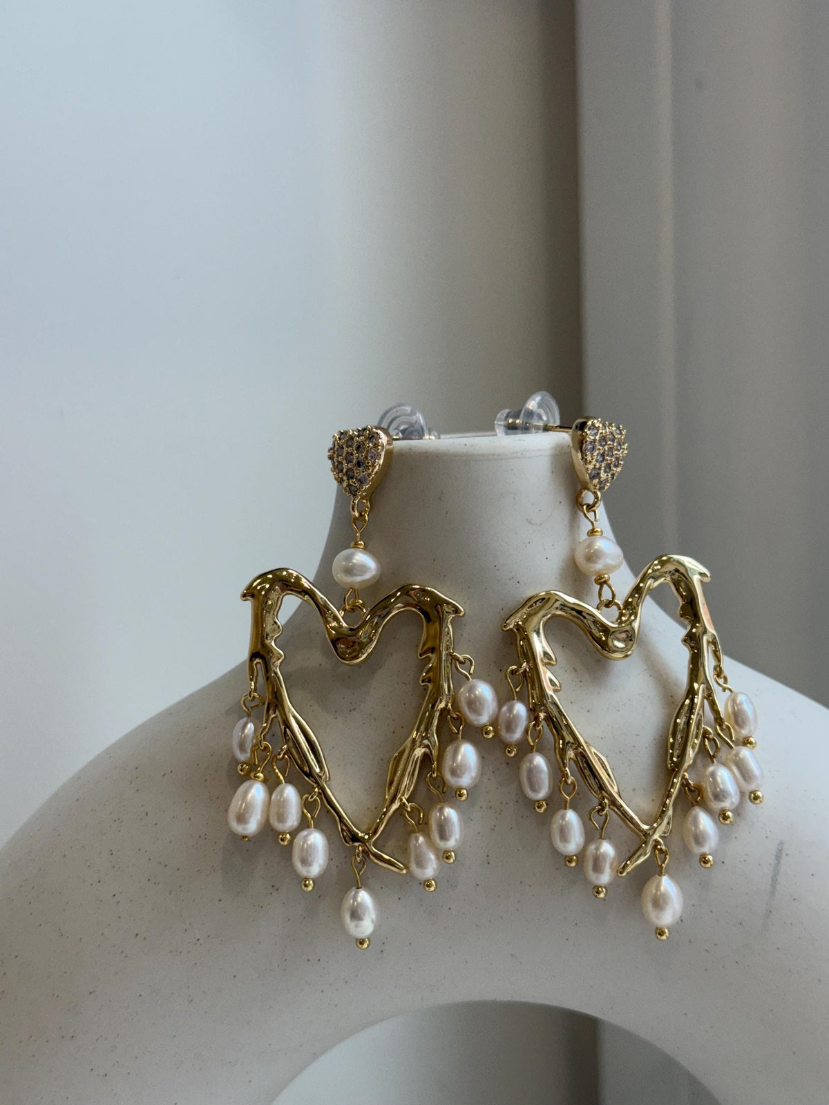 20pcs White Pearls Earrings Chandeliers: Extreme luster pearls, 4.2-5.6mm, Boho earrings. Pearl Jewelry Idea, party earrings