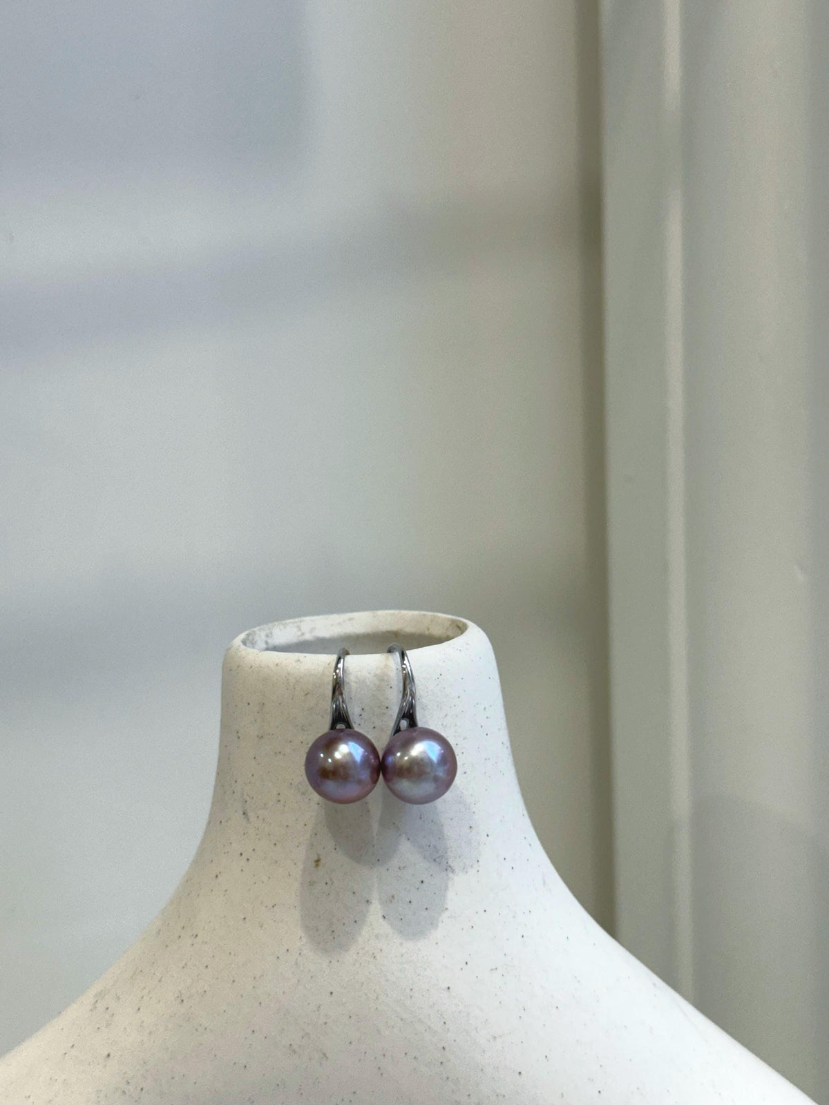 9.3mm Freshwater Edison pearls S925 silver High heel Earrings: Extreme luster mirrored, Metallic purple lavender.Pearl Jewelry Idea.office earrings