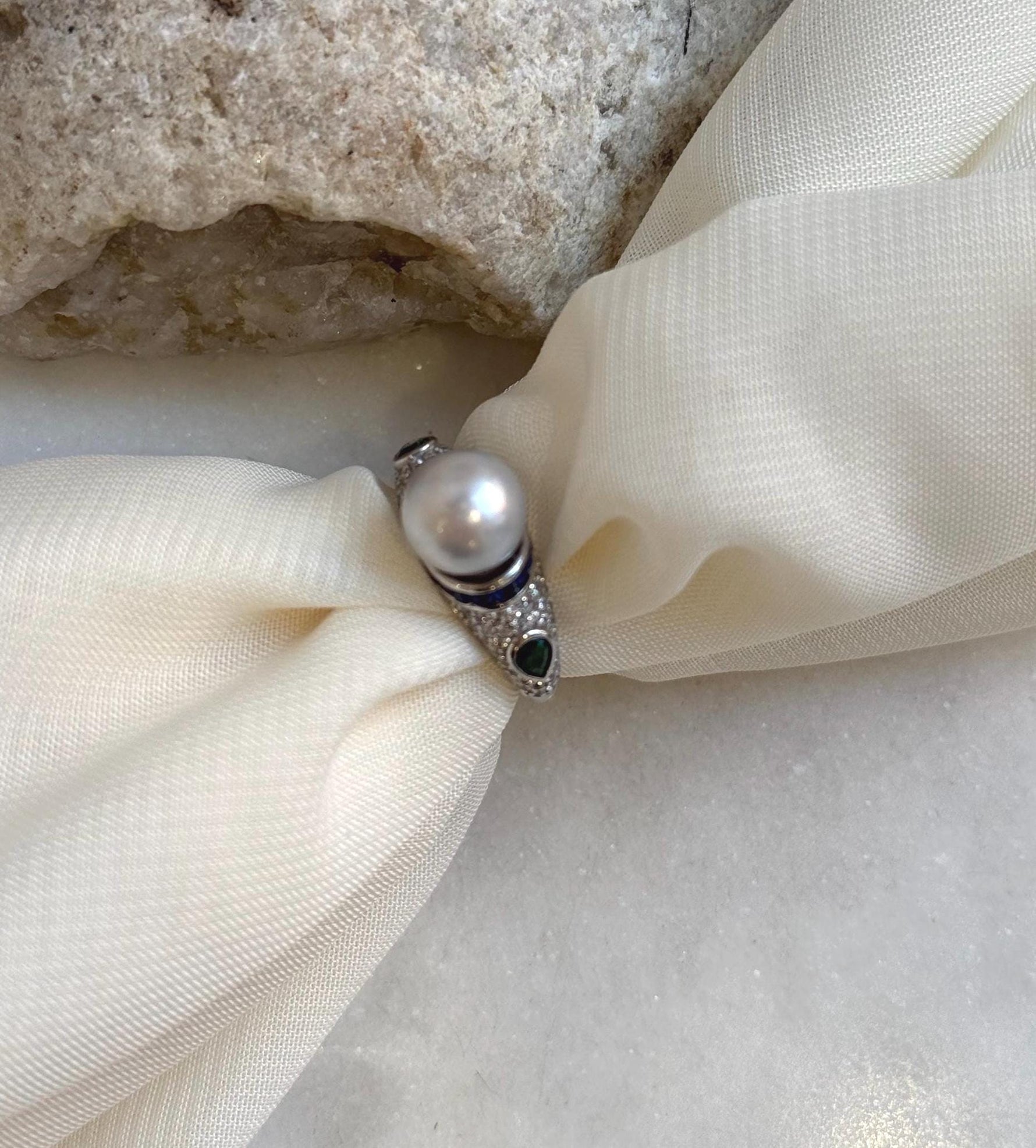 8.6mm Akoya blue silver ocean pearl Vintage ring: Extreme luster mirrored, S925 silver adjustable ring. Pearl Jewelry Idea.