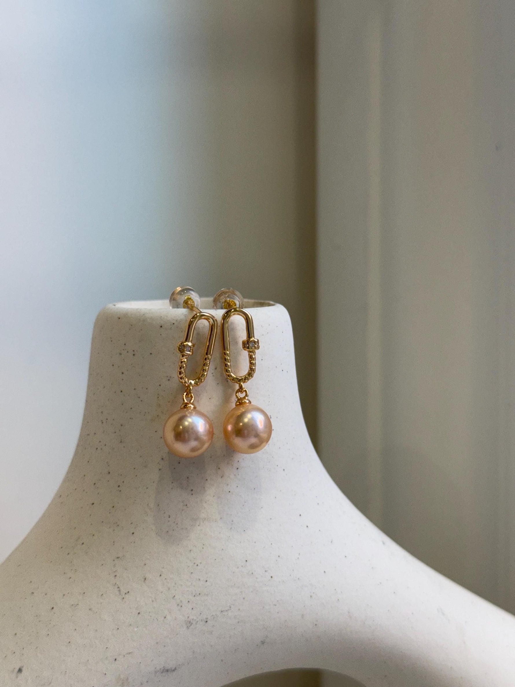 8.5mm Peach Gold Pearls Earrings Chandeliers: Extreme luster Mirrored, Metallic peach gold color, 2.5cm high, S925 silver cool earrings.