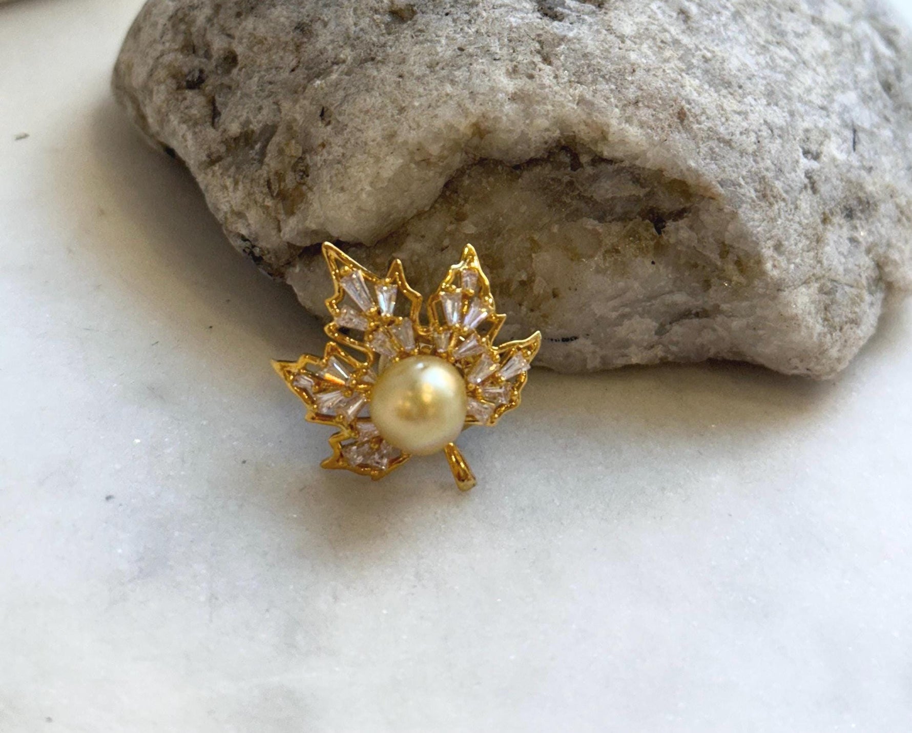 Elly’s South sea golden pearl Maple Leaf Small brooch: Extreme luster mirrored, 9mm, ultra gold pearl 2x2.1cm. Pearl jewelry idea