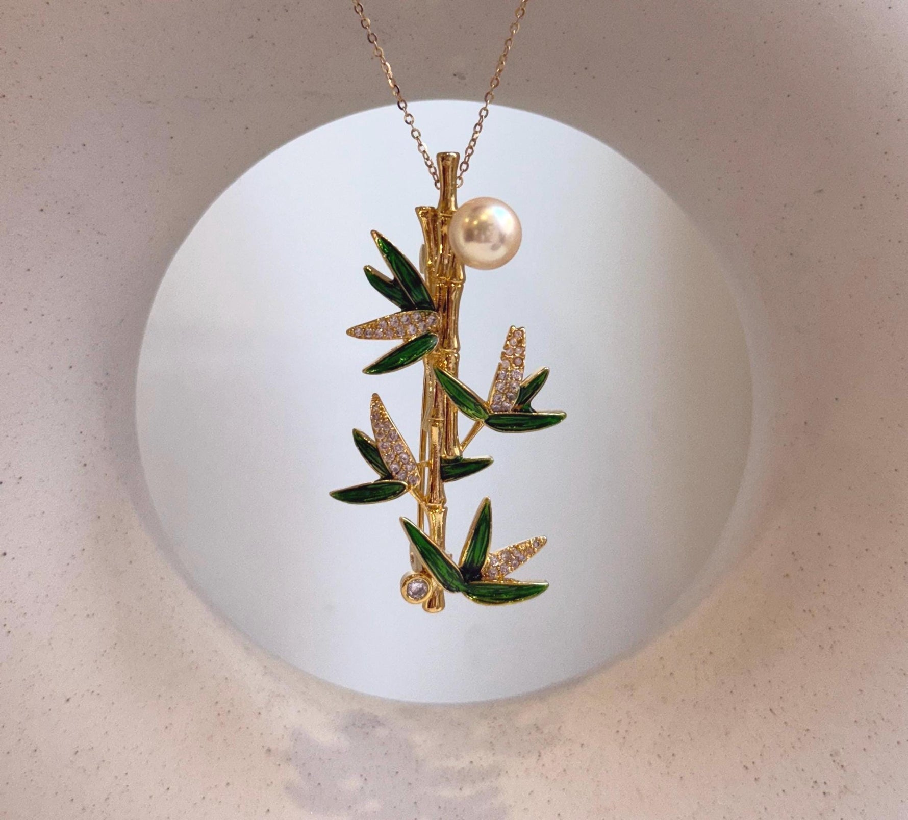 Elly’s Light Gold pearl Bamboo brooch: Extreme luster mirrored, 8.2mm, 1.7x5.7cm. Pearl jewelry idea