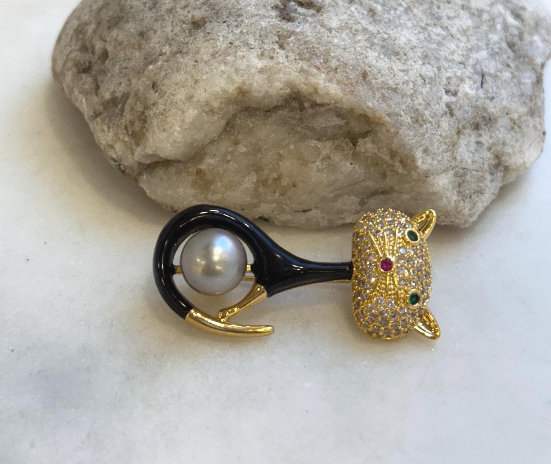 Tahitian Platinum ocean pearl Cat brooch pendant 2in1: Extreme strong luster mirrored, 10.3mm. s925 silver chain, gift for her Christmas