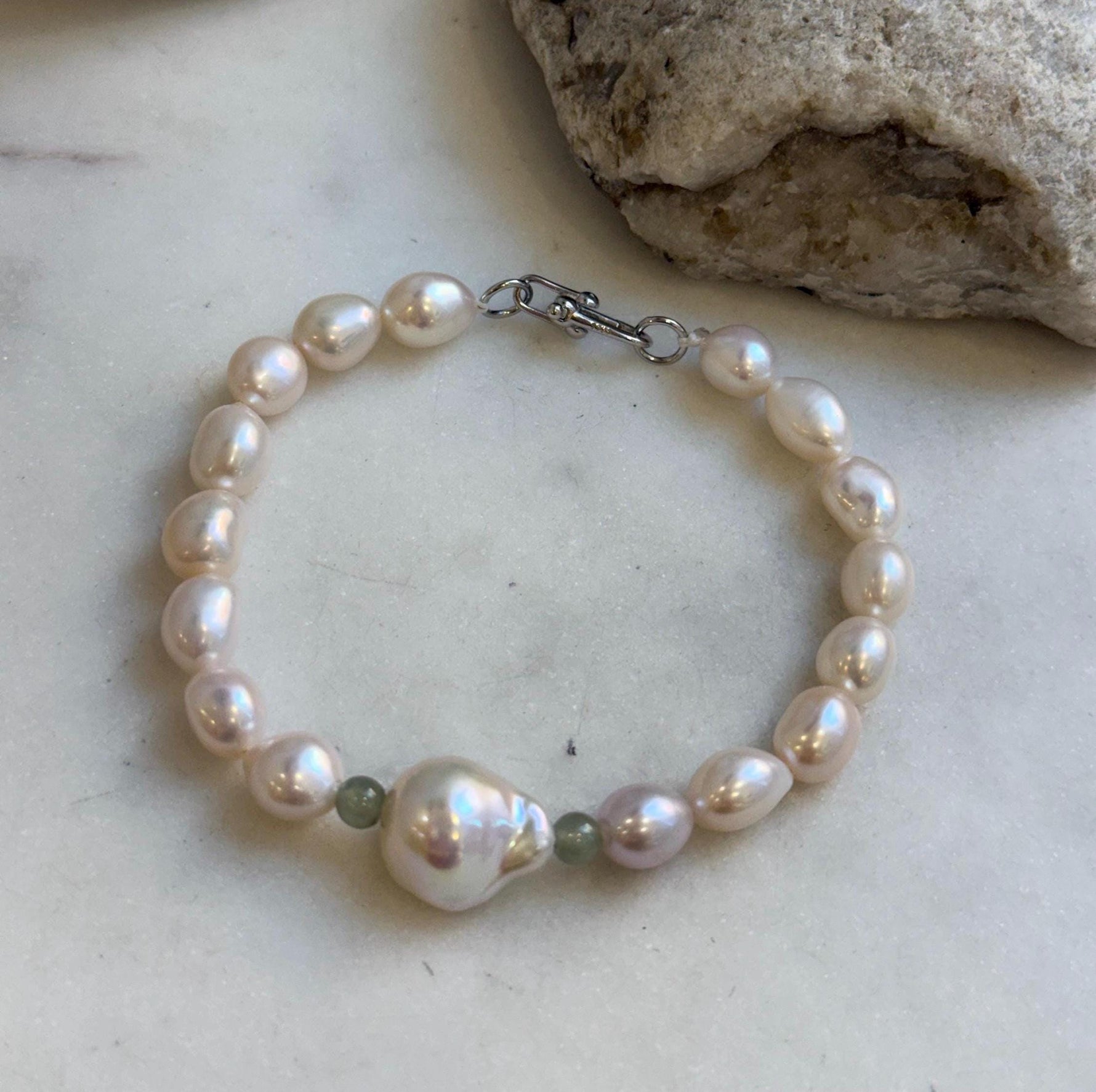 Elly’s 16pcs 7.1-13.1mm Baroque oval pearls Braclet: Extreme luster mirrored, 8”, S925 silver Braclet. gift for her
