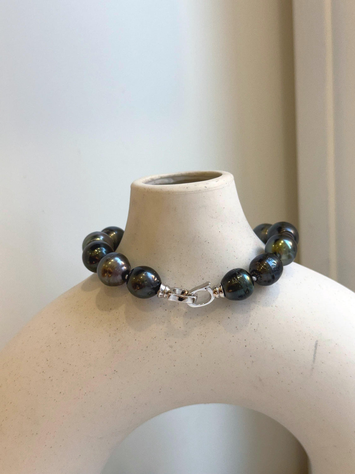 Elly’s 10.1-11.6mm 14pcs Tahitian Ocean peacock platinum Pearls Bracelet: Extreme luster, 7.8” knotted. Pearl jewelry idea. gift for her holiday