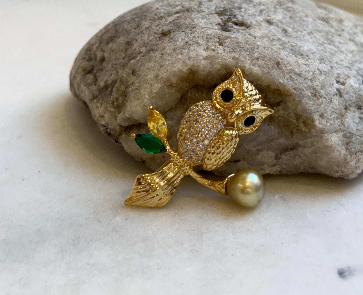 Elly’s South sea deep golden ocean pearl Owl brooch pendant 2in1: Extreme luster mirrored, 8.6mm, s925 silver chain not included. gift for her holiday