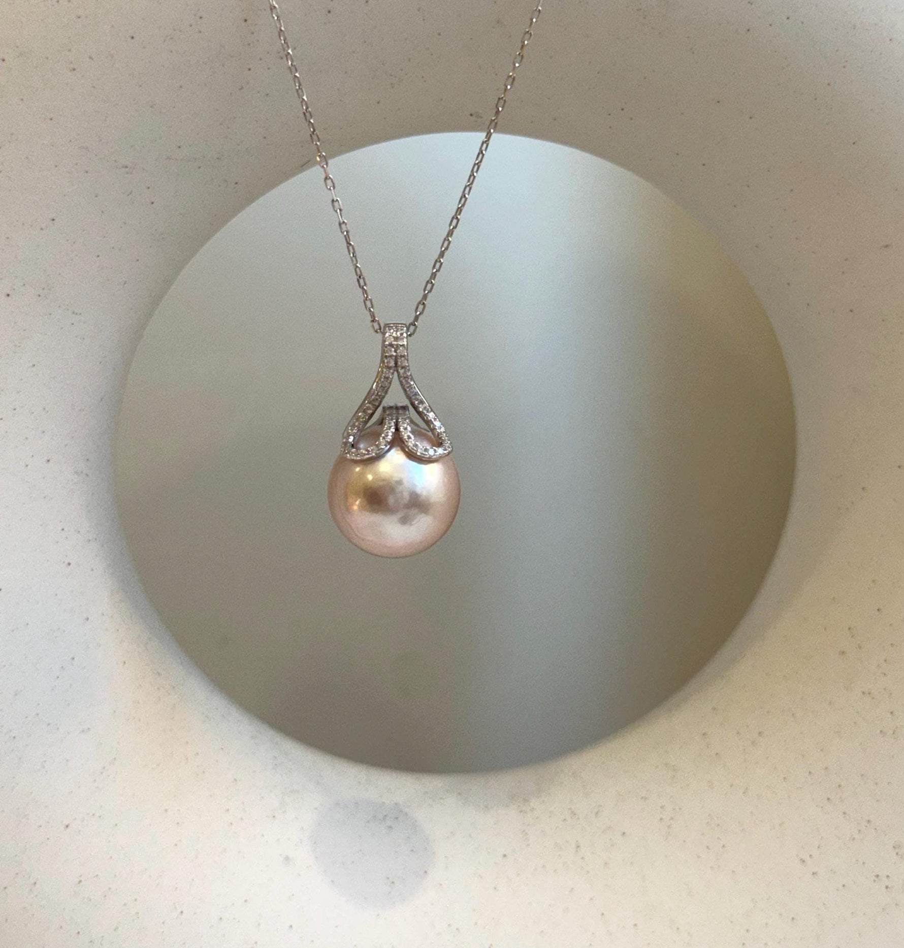 Elly’s 13.6mm Edison rose Pearl mermaid tail Pendant: Extreme luster mirrored, s925 silver pendant necklace set.Pearl jewelry idea. gift for her daily wear
