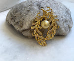 Elly’s South sea ultra golden pearl feathers brooch pendant 2in1: Extreme luster mirrored effect, 10mm. Pearl jewelry idea.