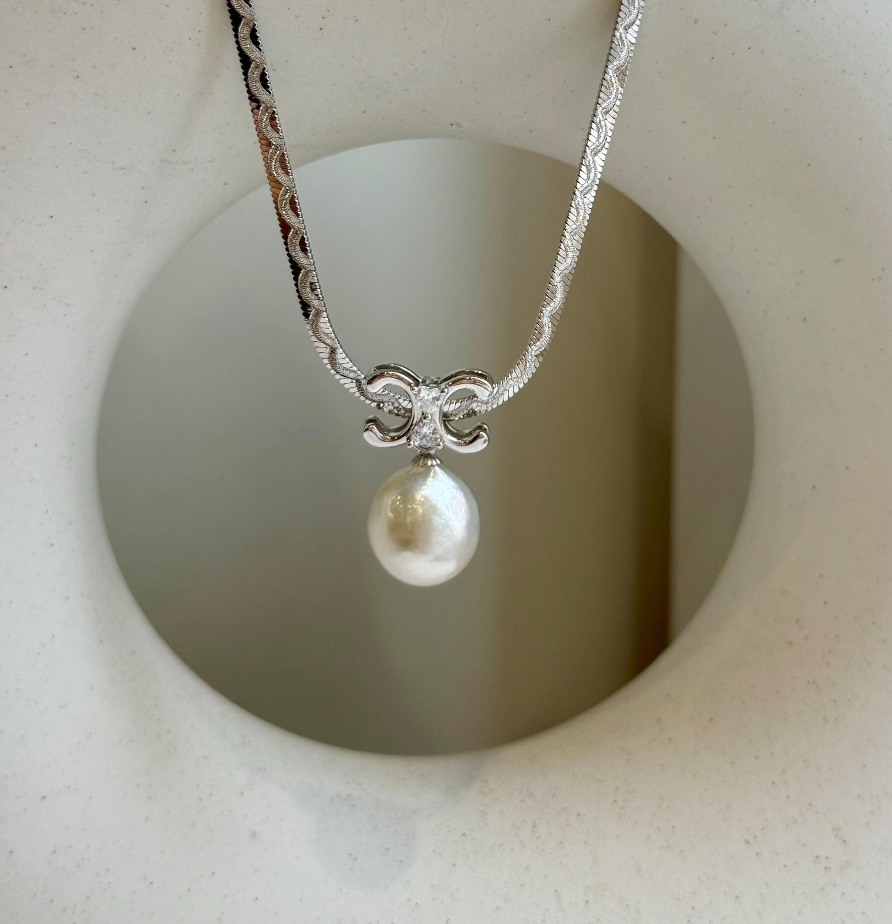 12.7mm Australian Ocean white Pearl  Pendant Necklace Set: Extreme luster mirrored, S925 silver Chain Set.