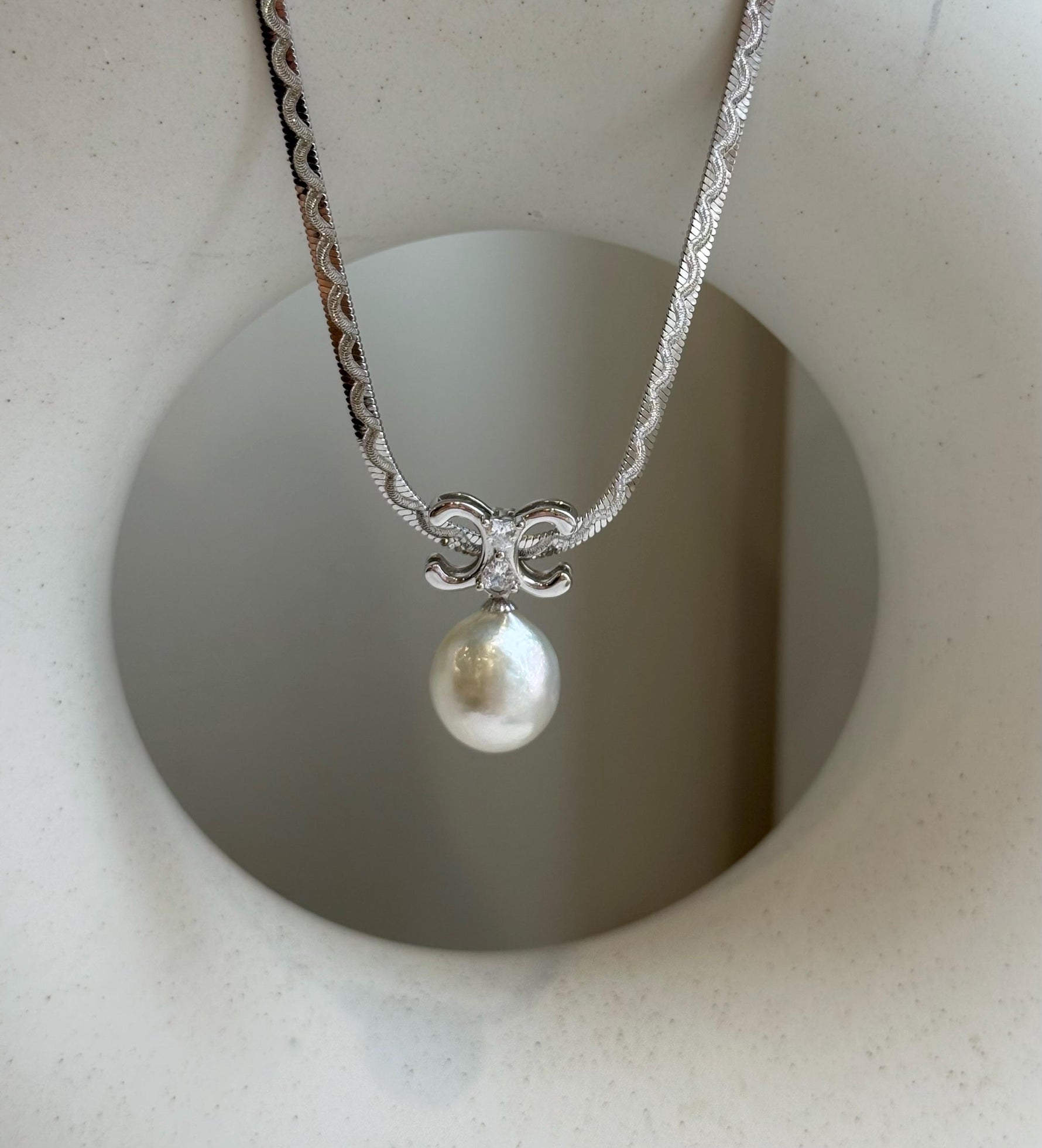 12.7mm Australian Ocean white Pearl  Pendant Necklace Set: Extreme luster mirrored, S925 silver Chain Set.