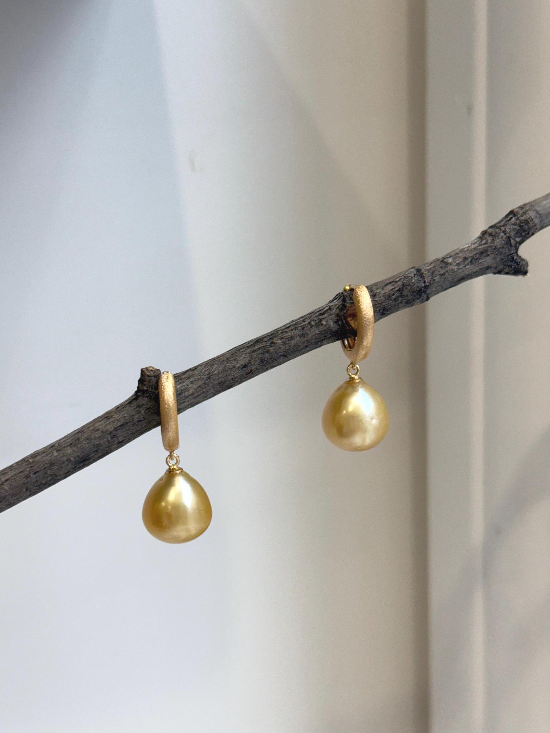Elly’s 12.4mm South sea ultra golden ocean Pearls Earrings hoops: Extreme luster mirrored, 3cm high, S925 silver cool earrings hoops. gift for her birthday