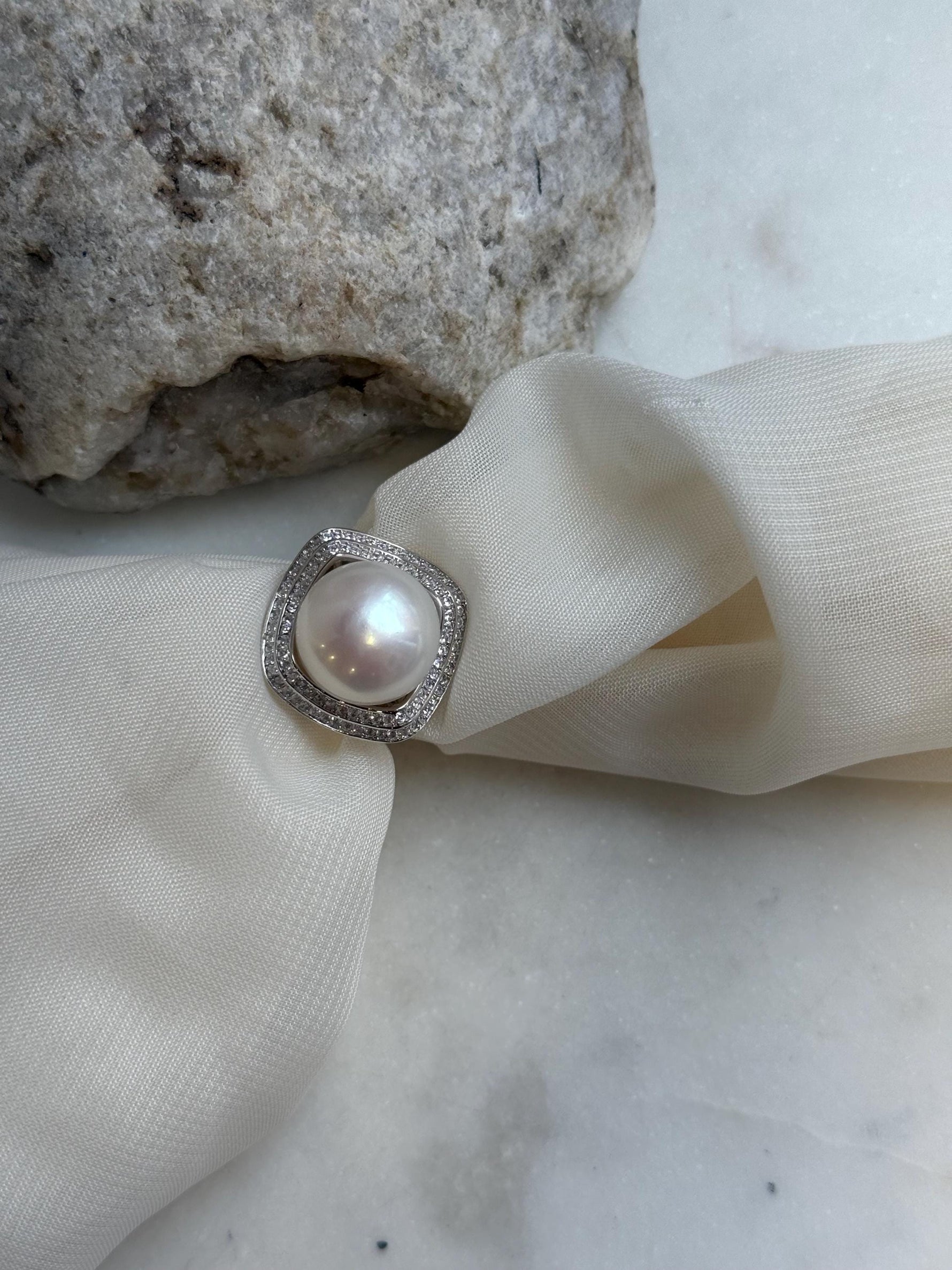 13.6mm Freshwater Edison cold white round pearl Ring:  Extreme luster mirrored, S925 silver adjustable ring. Pearl Jewelry Idea.