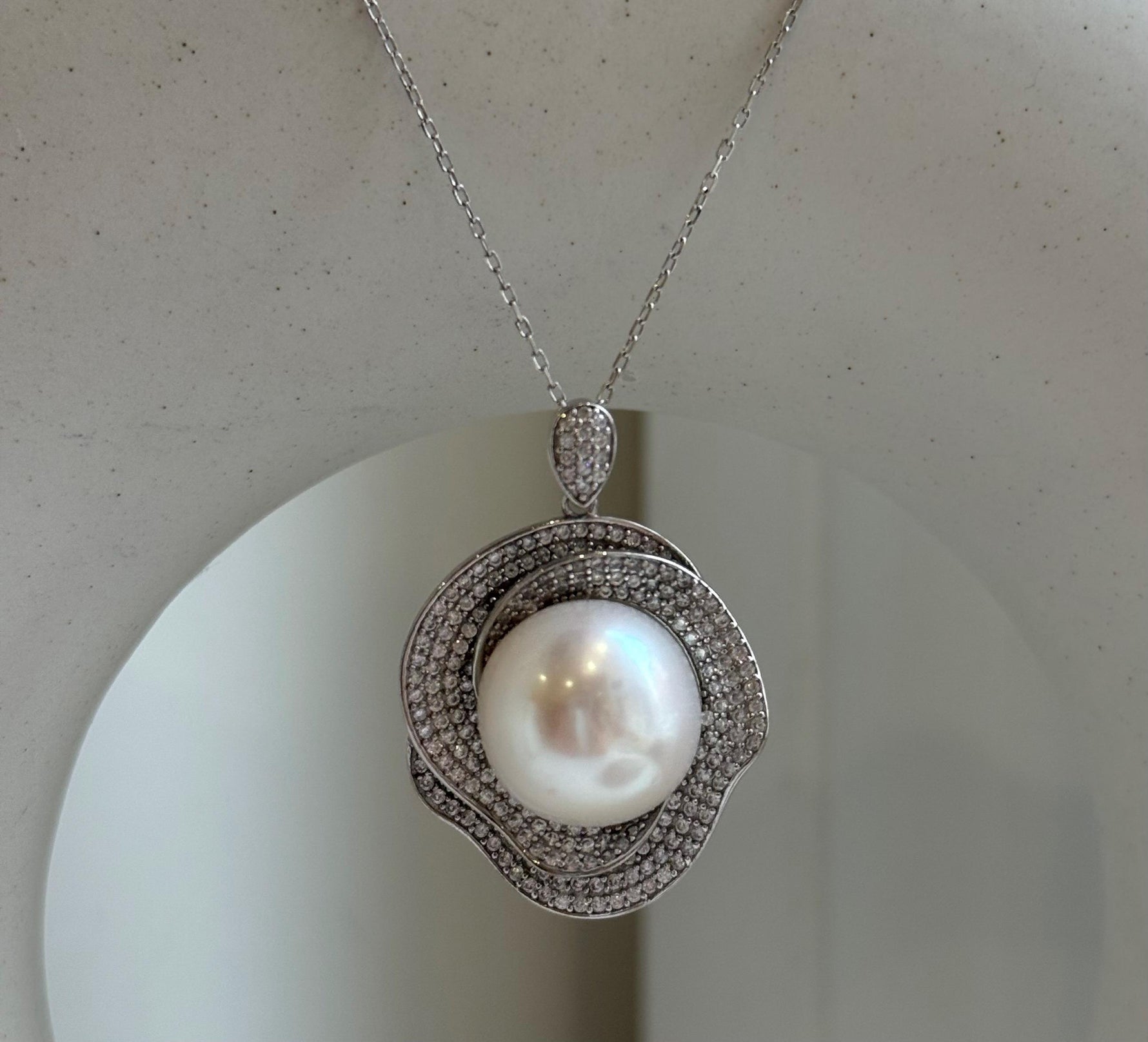 14.1mm white Edison Pearl pendant: Extreme luster mirrored, 2.1cm, S925 silver pendant chain set. Pearl Jewelry Idea. Gift for her.