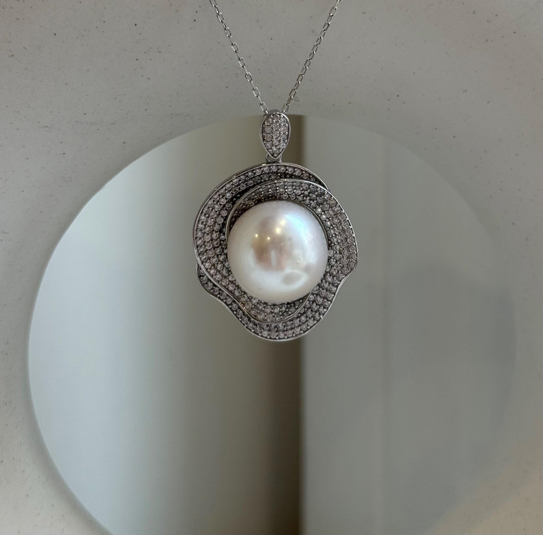 14.1mm white Edison Pearl pendant: Extreme luster mirrored, 2.1cm, S925 silver pendant chain set. Pearl Jewelry Idea. Gift for her holiday