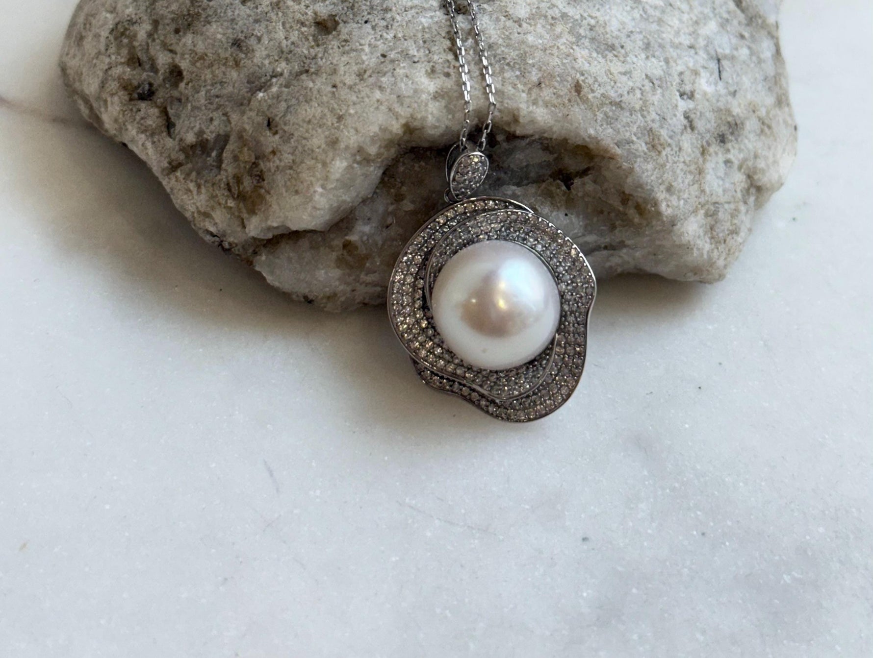 14.1mm white Edison Pearl pendant: Extreme luster mirrored, 2.1cm, S925 silver pendant chain set. Pearl Jewelry Idea. Gift for her.
