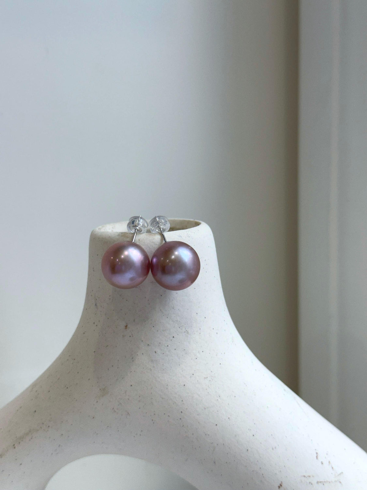 Elly’s 13.1mm Rose Mauve Edison Pearls Earrings Studs: Extreme luster Mirrored, S925 silver earrings studs. Pearl jewelry.
