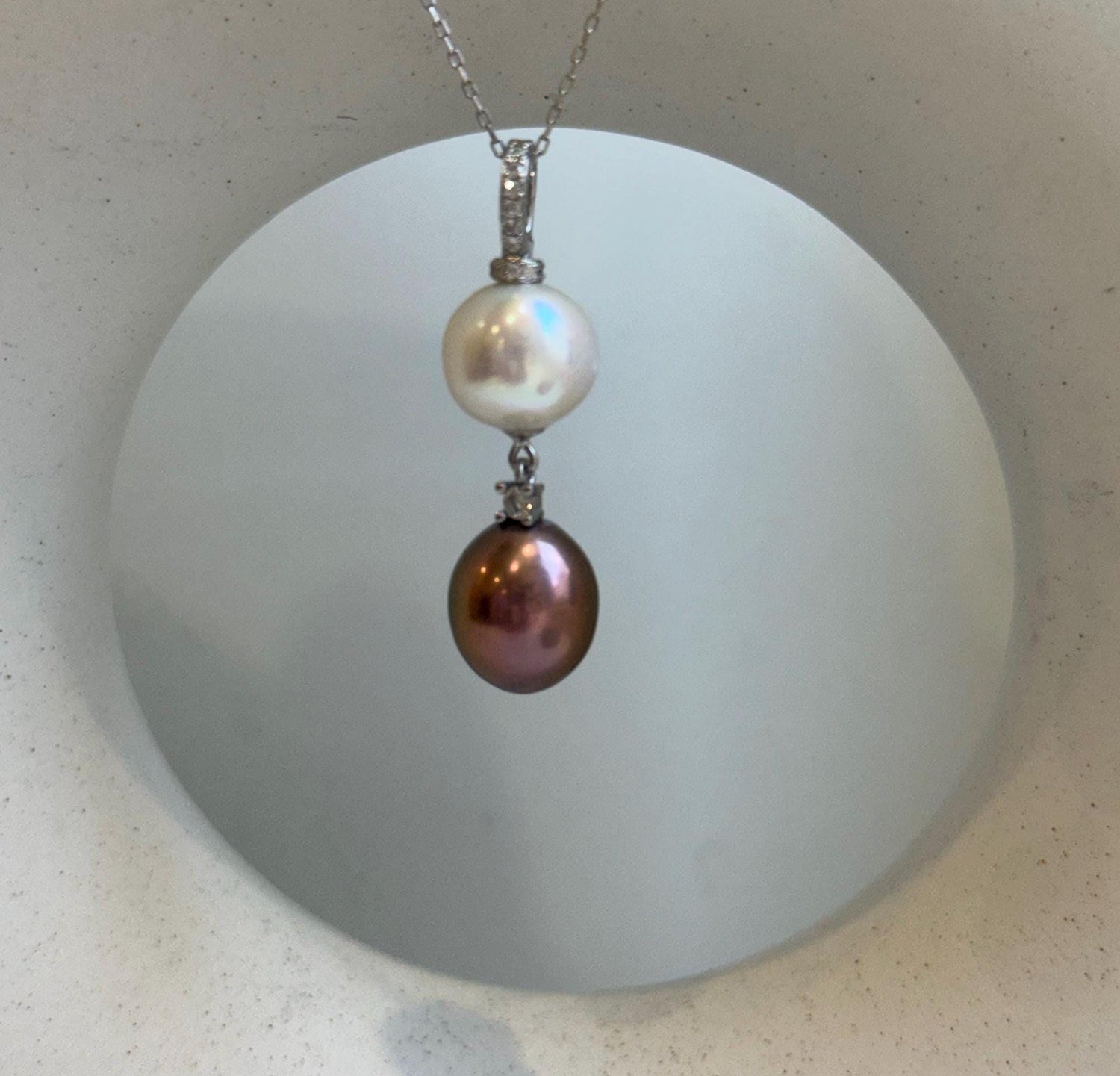 Elly’s Double 11.3-11.4mm Edison Pears Pendant: Extreme luster mirrored, white antique gold pearls, 4.1cm, s925 silver necklace set.