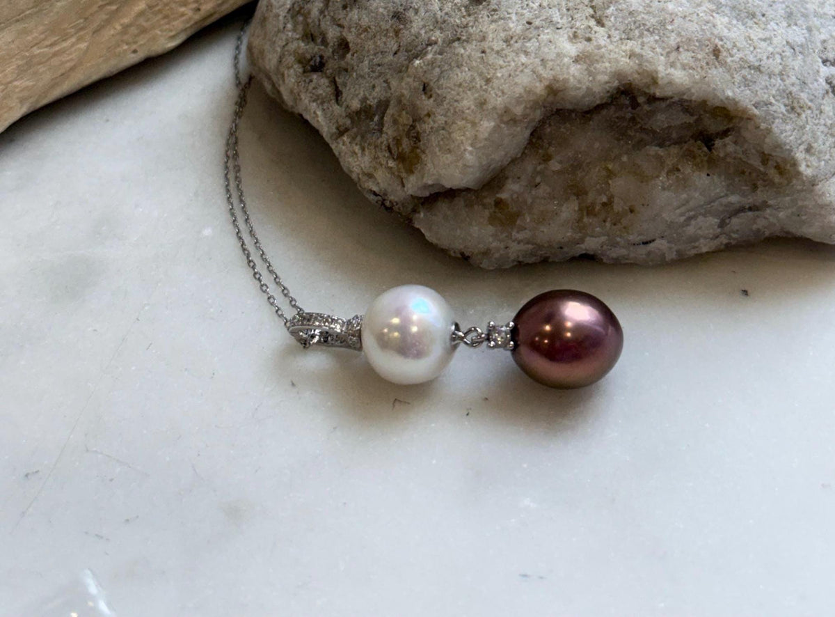 Elly’s Double 11.3-11.4mm Edison Pears Pendant: Extreme luster mirrored, white antique gold pearls, 4.1cm, s925 silver necklace set.