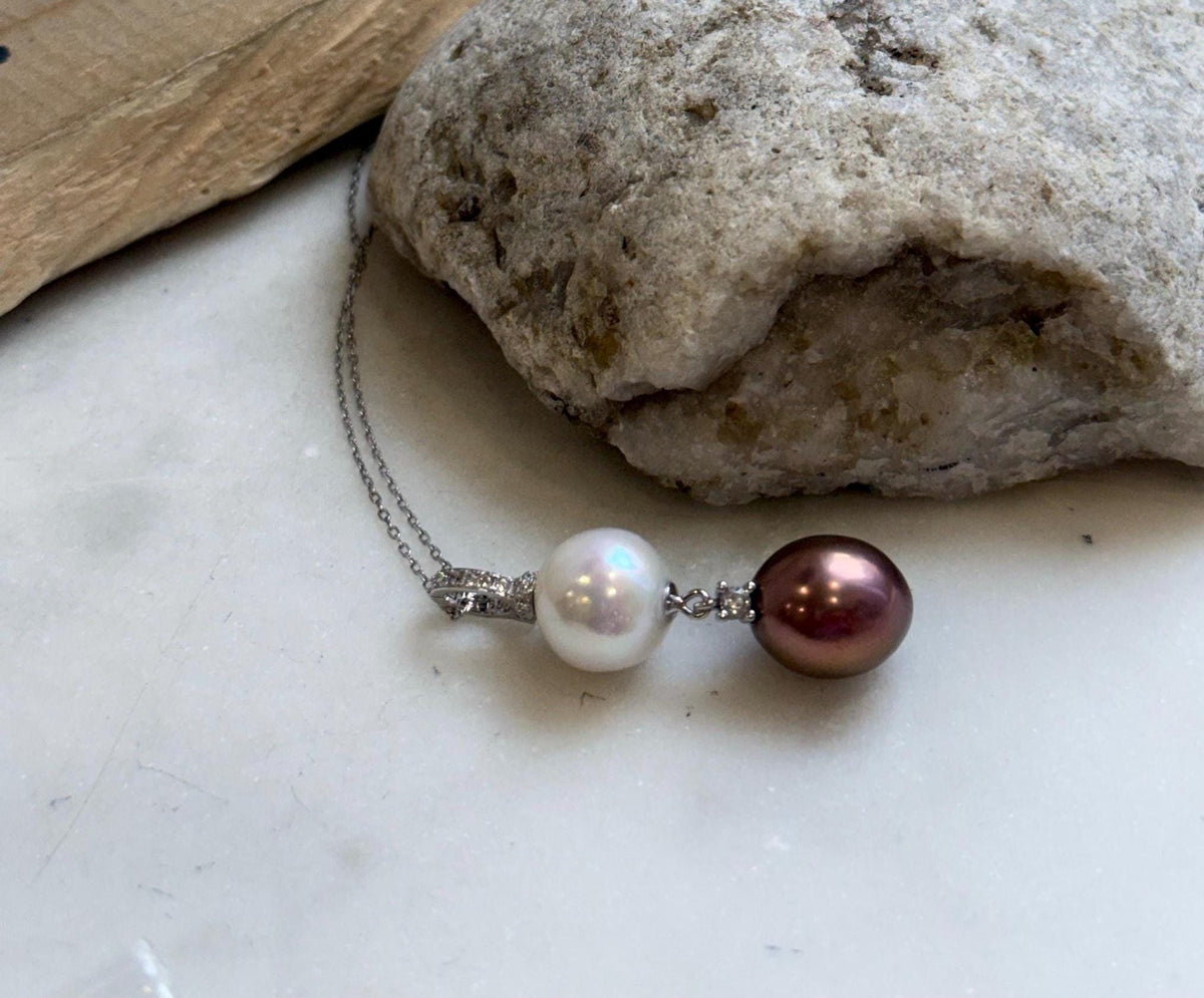 Elly’s Double 11.3-11.4mm Edison Pears Pendant: Extreme luster mirrored, white antique gold pearls, 4.1cm, s925 silver necklace set.