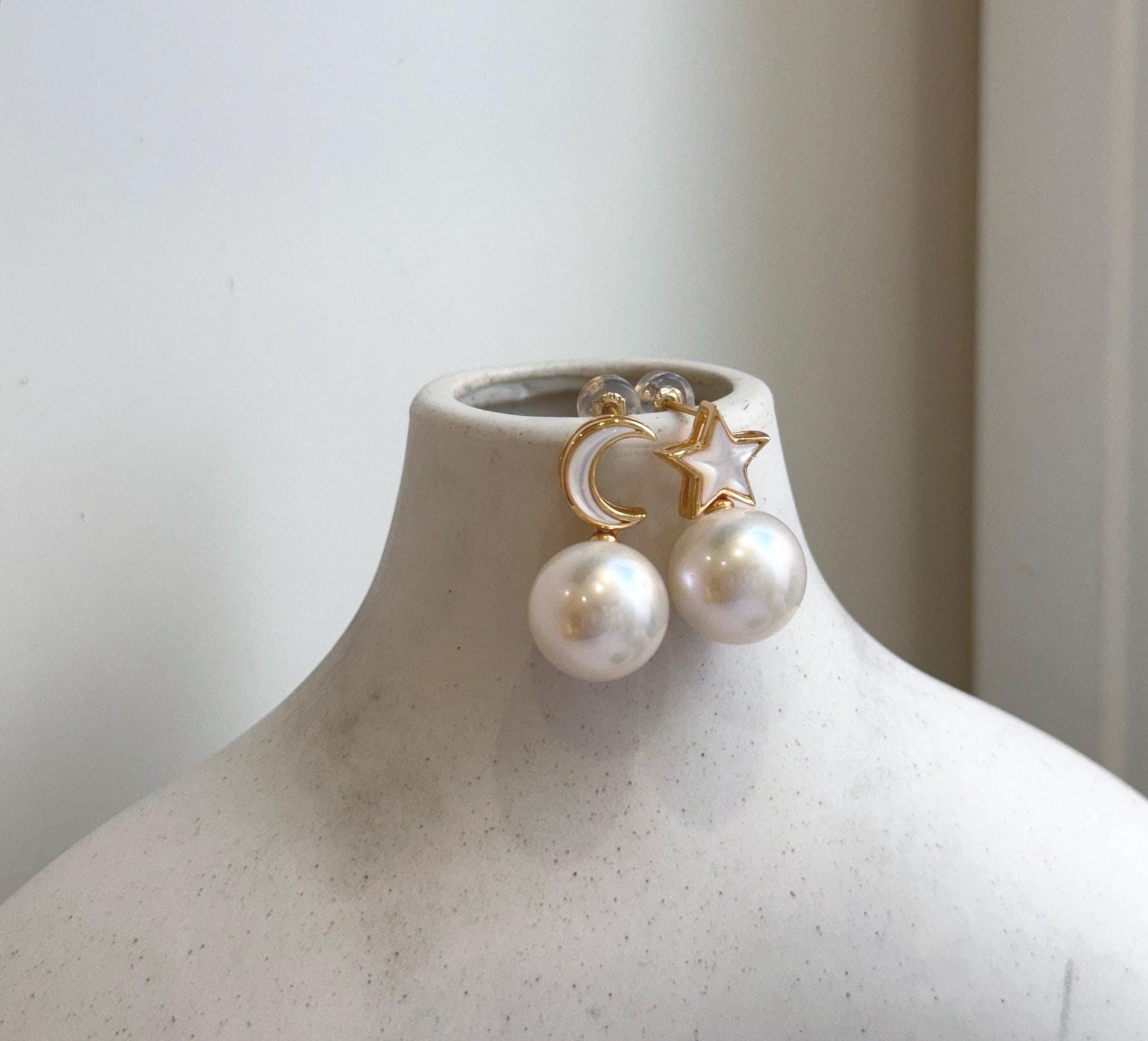 Elly’s 12.2mm Edison white Pearls Star Moon Earrings: Extreme luster Mirrored, 2.2cm high, S925 silver earrings.