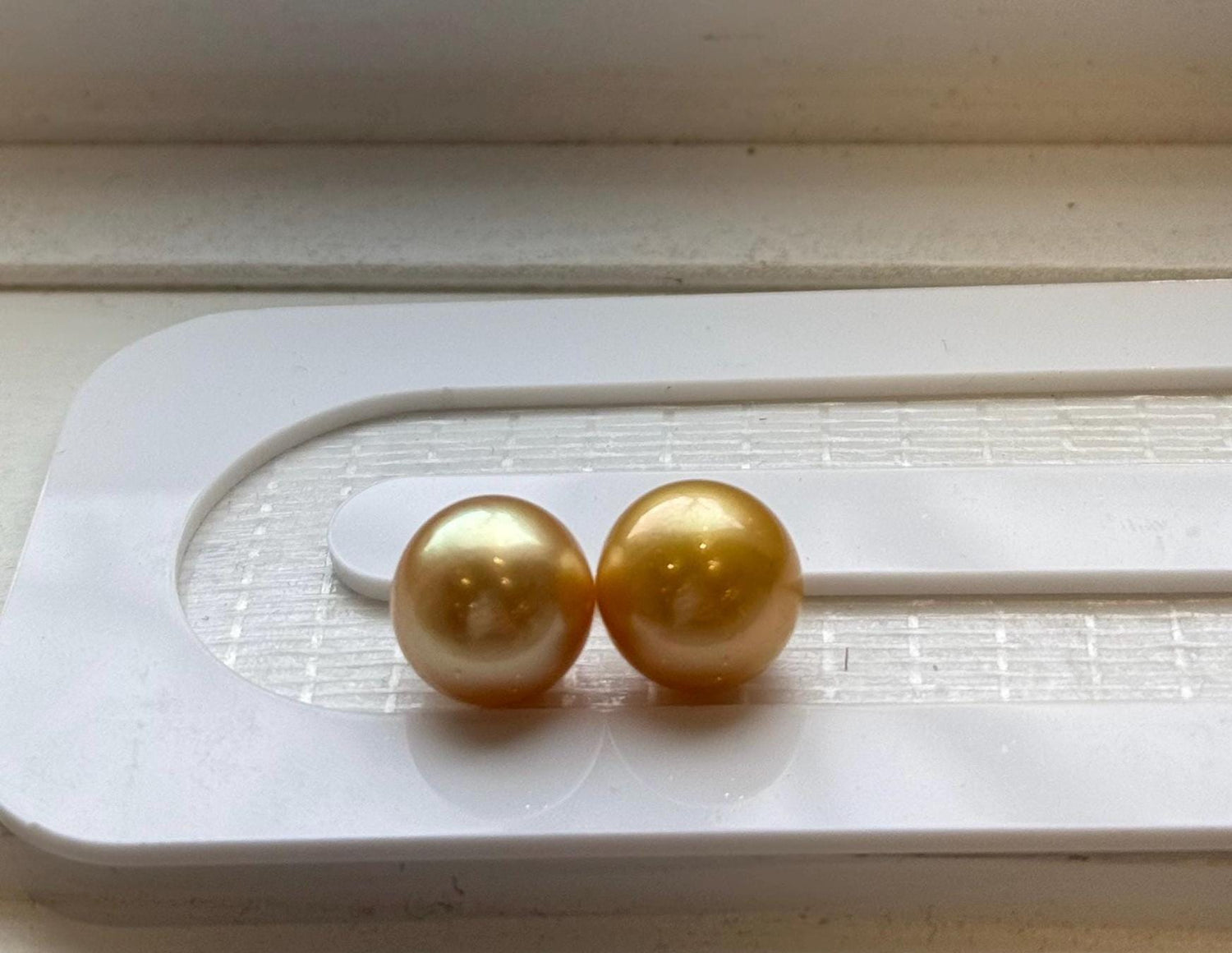 south sea golden ocean pearls earrings studs 18k real gold studs