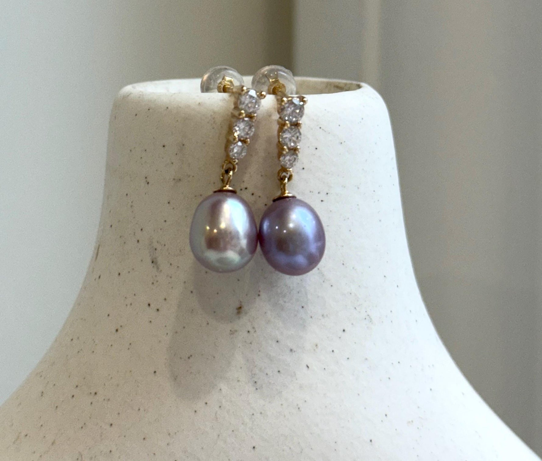 7.9mm Freshwater pearls Earrings: Extreme luster mirrored, Metallic rose lavender, 2.2cm high, S925 silver earrings.Pearl Jewelry Idea.