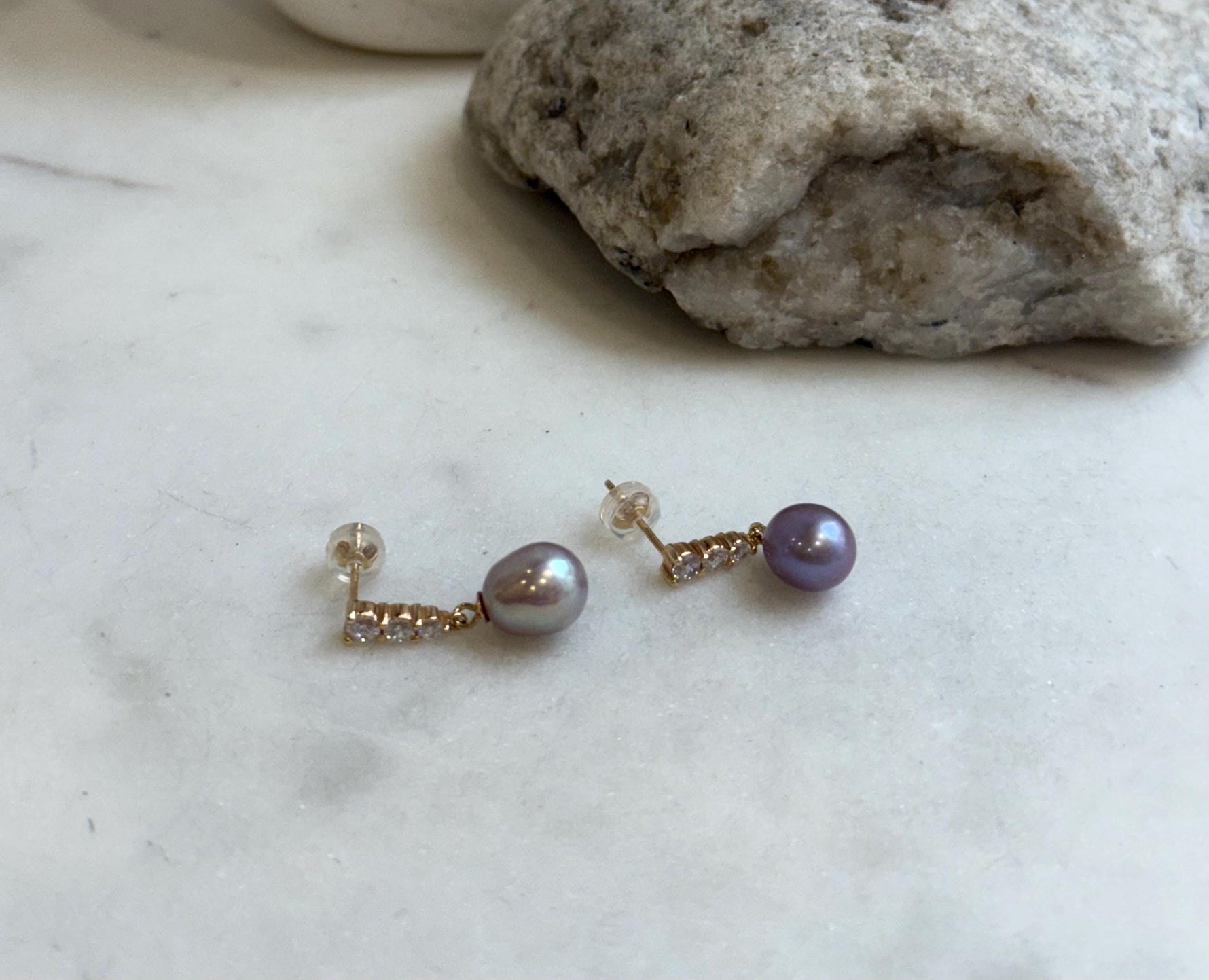 7.9mm Freshwater pearls Earrings: Extreme luster mirrored, Metallic rose lavender, 2.2cm high, S925 silver earrings.Pearl Jewelry Idea.