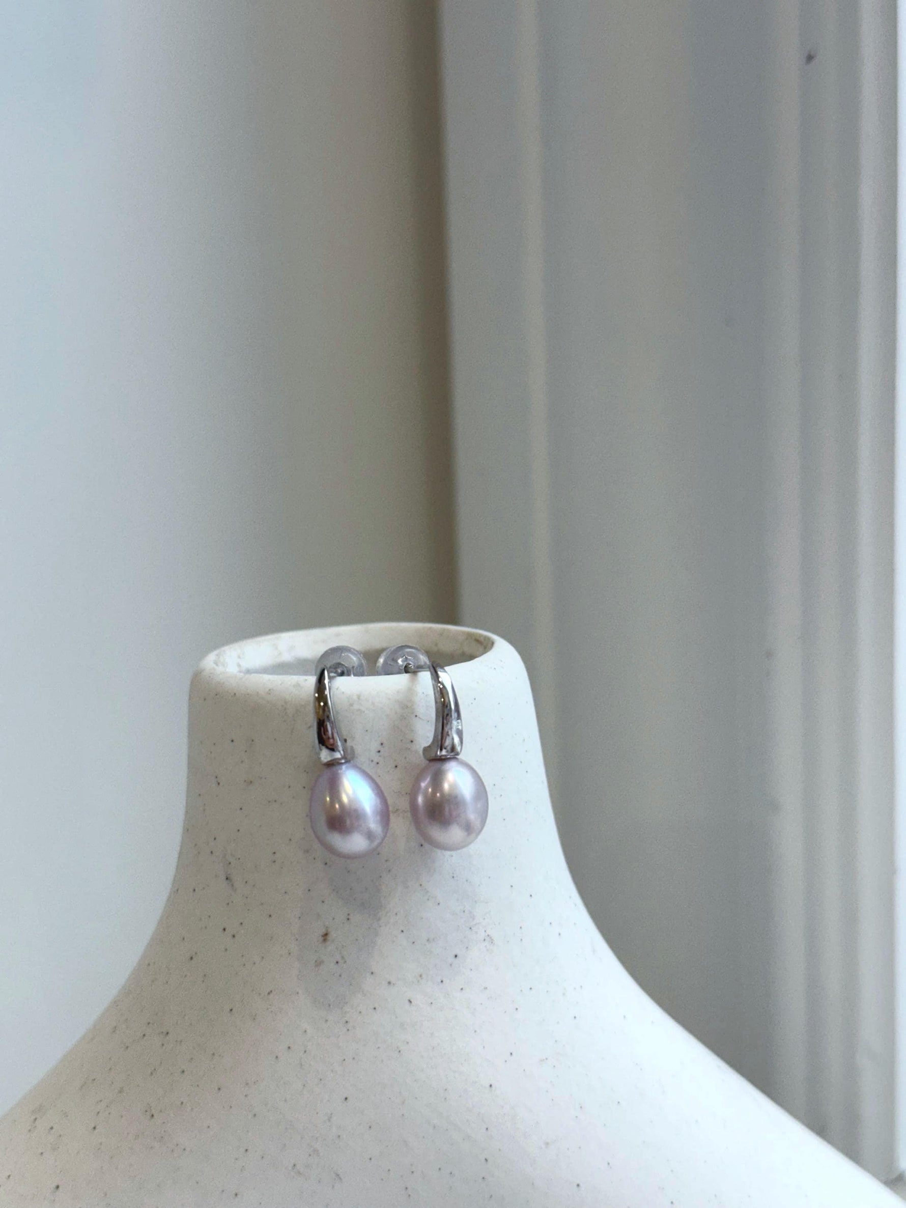 7.9mm Freshwater pearls Earrings: Extreme luster mirrored, Metallic rose lilac, 1.9cm high, S925 silver earrings.Pearl Jewelry Idea.gift for her