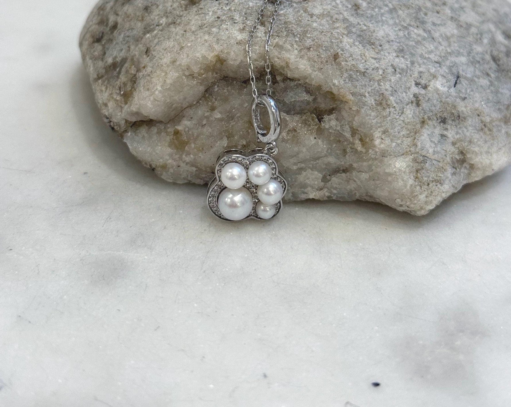 5pcs White Pearls Cat Paw pendant: Extreme luster mirrored, 3.2-5.9mm, S925 silver Cute pendant chain set. Pearl jewelry idea.